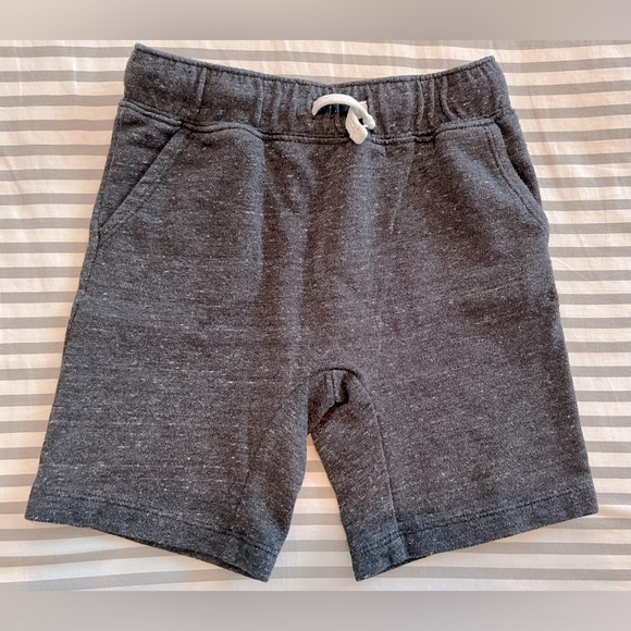 Old Navy Boys Heather Gray Cotton Shorts Size 5T - Picture 6 of 6